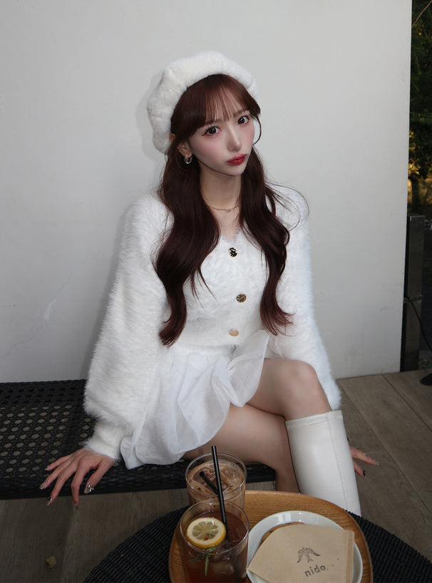 Gold-Button Shaggy Knit Cropped Cardigan 金色鈕扣毛絨針織短版開襟外套 image 8